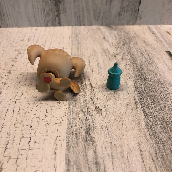 Littlest Pet Shop Tan Spaniel Puppy Dog Blue Eyes - Picture 2 of 2